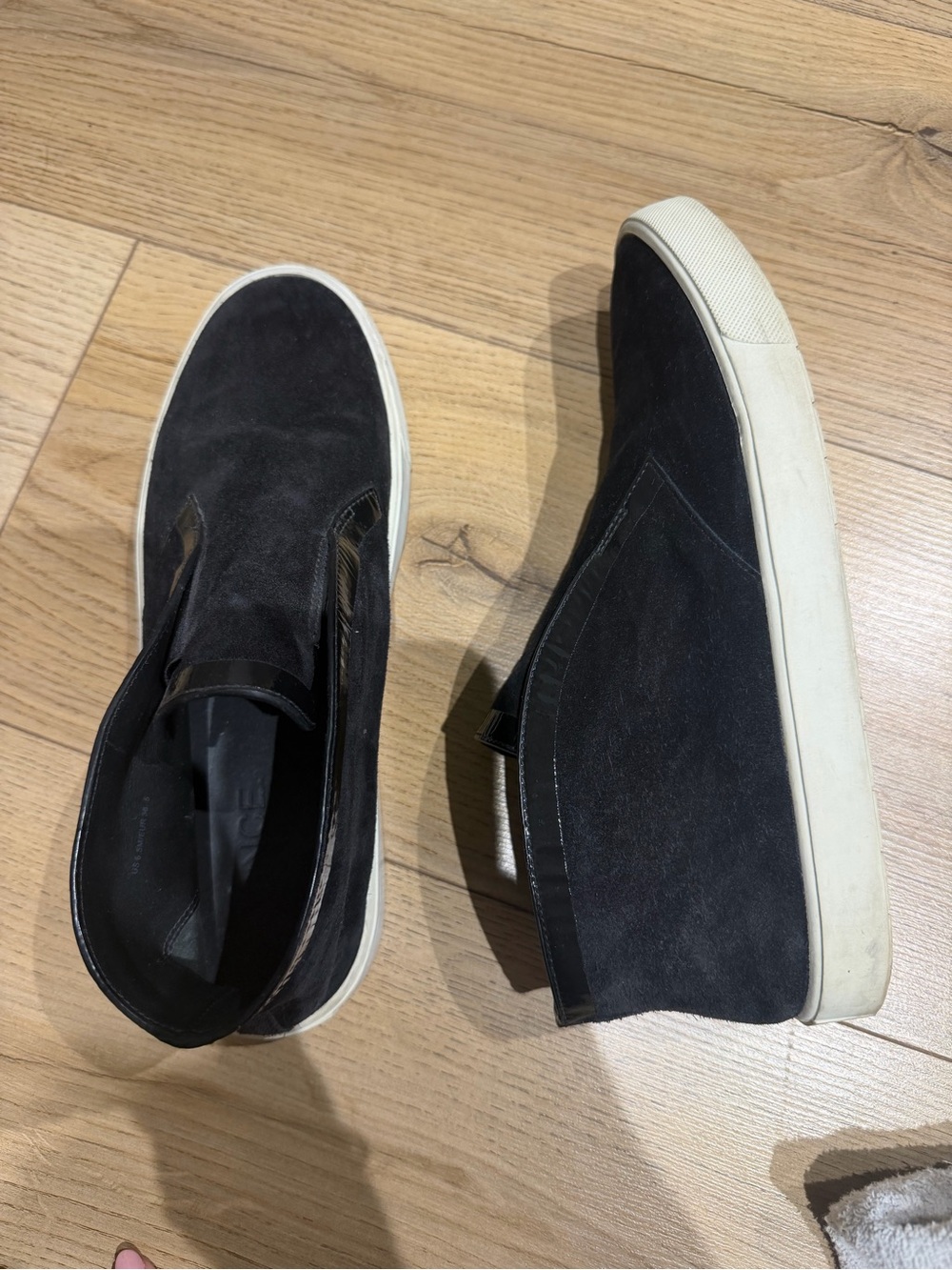 Vince - Black Slip-On Suede Sneakers